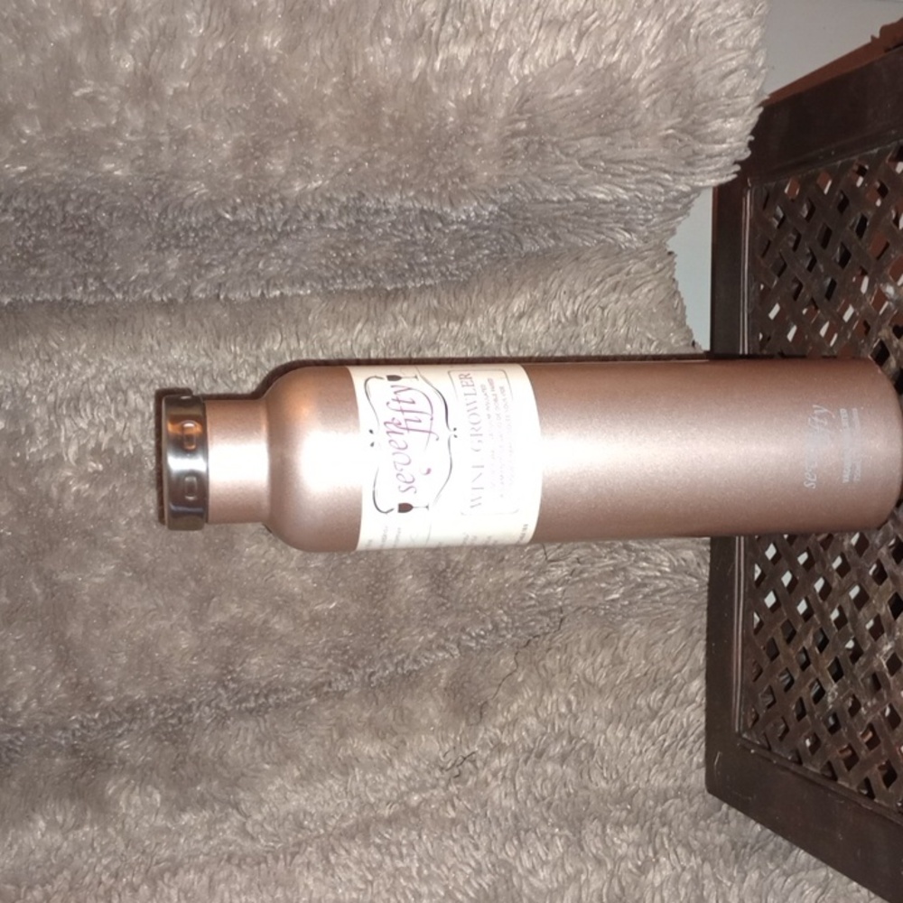 Seven Fifty Wine Growler. Rose Gold
